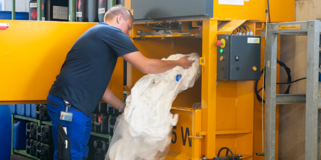 Wegwerpbare PBM voor cleanrooms een tweede leven geven om plastic afval te verminderen